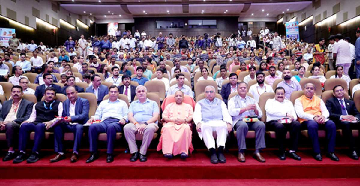 यूपी ने एक बार में 50,000 करोड़ रुपये का ऋण देकर बनाया रिकॉर्ड